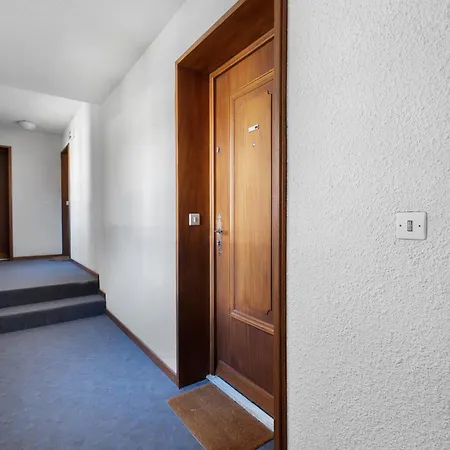 Apartment Tournette - A Proximite